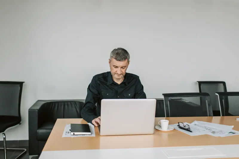 When Competitors Go Quiet: Decoding Strategic Communication Blackouts